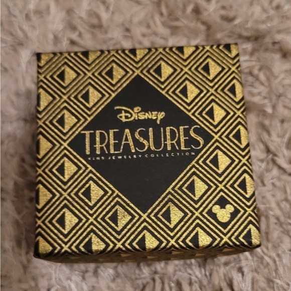 Moana Ring / Disney Treasures / Kay Jewlers / NWT / Size 7 - Picture 6 of 7